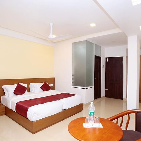 Hotel Ayodhya Residency Calicut Eksteriør billede