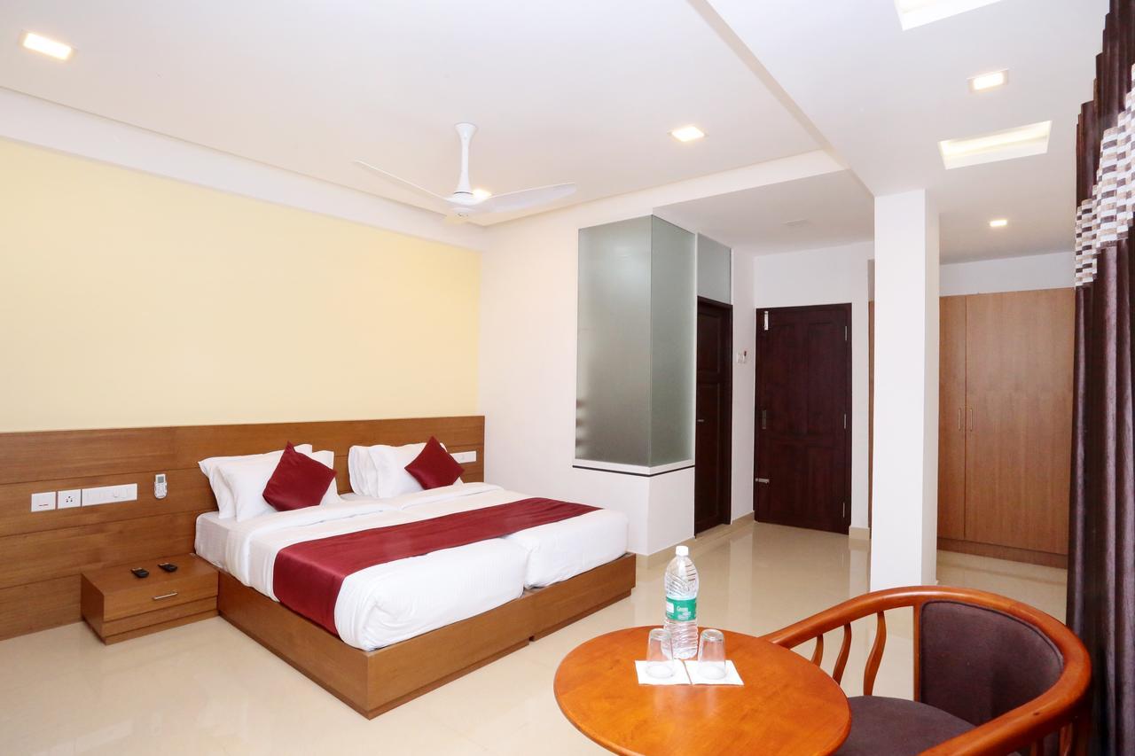 Hotel Ayodhya Residency Calicut Eksteriør billede